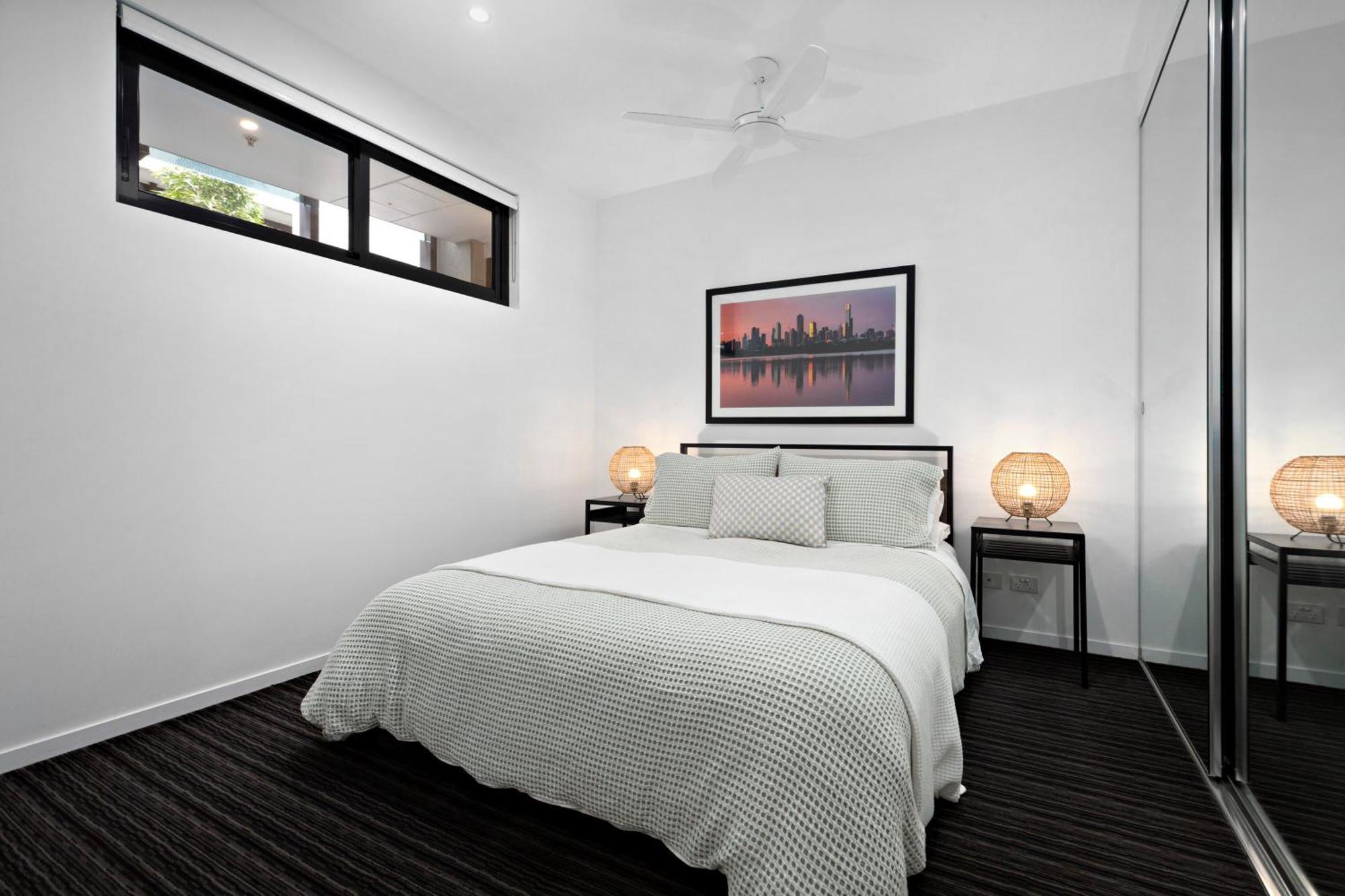 Modern Quiet 1 & 2 Bed Apt Opposite Albert Park 墨尔本 外观 照片
